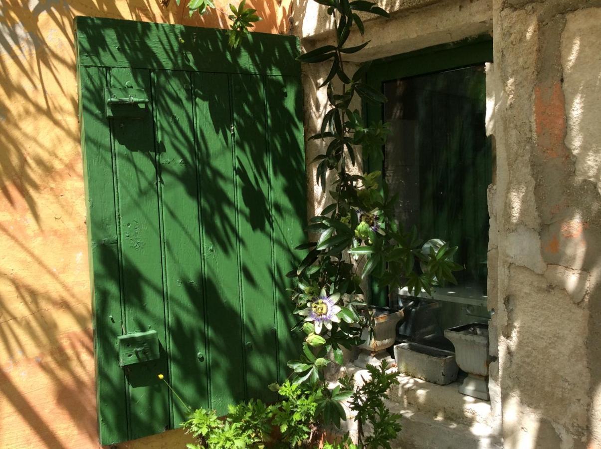 Bed and Breakfast La Bergerie De Castellan Verquieres Екстер'єр фото