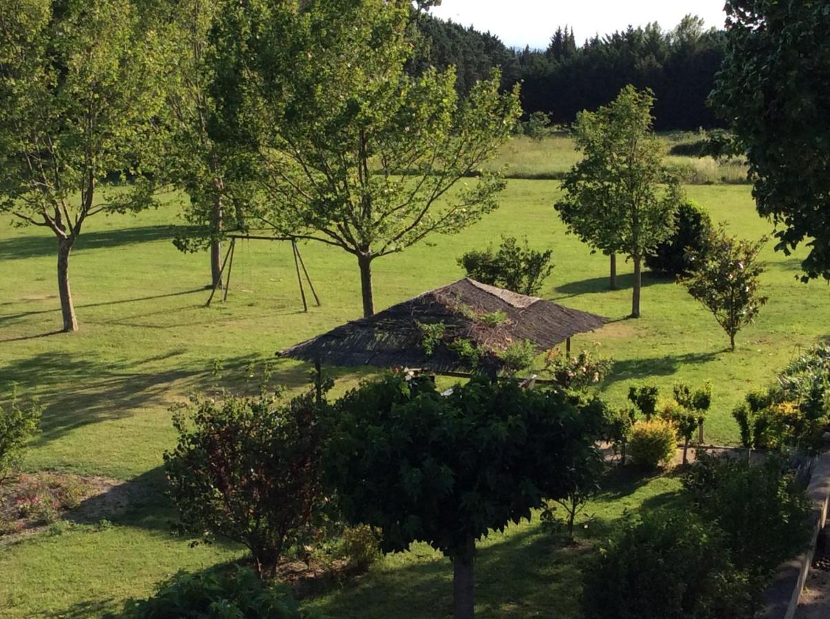 Bed and Breakfast La Bergerie De Castellan Verquieres Екстер'єр фото